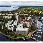 Apartman Upea Loftsuite, Jaervinaekymae, Wifi, Sauna & Tampere
