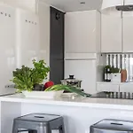 Apartman Upea Loftsuite, Jaervinaekymae, Wifi, Sauna & *