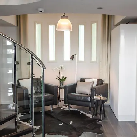 Upea Loftsuite, Jaervinaekymae, Wifi, Sauna & Tampere