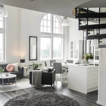 Upea Loftsuite, Jaervinaekymae, Wifi, Sauna & Appartement Tampere