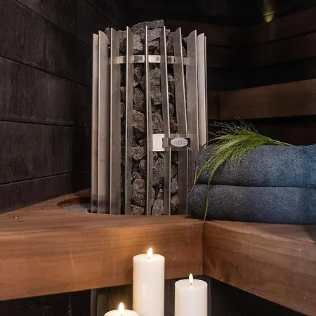 Upea Loftsuite, Jaervinaekymae, Wifi, Sauna & アパート *