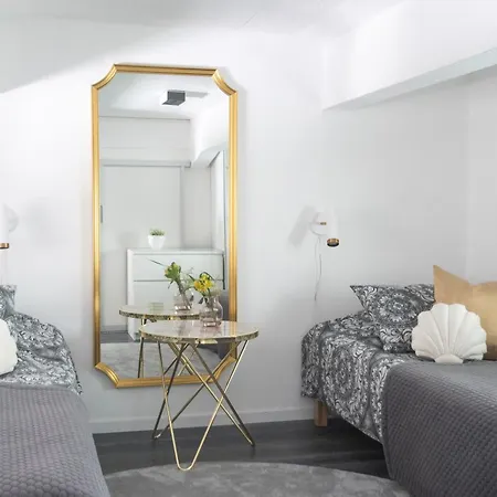 Upea Loftsuite, Jaervinaekymae, Wifi, Sauna & Appartement