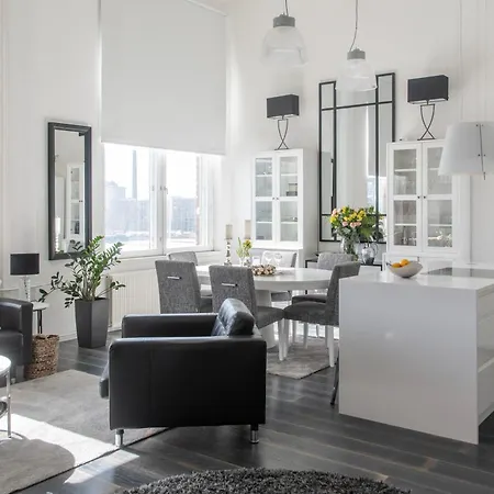 アパート Upea Loftsuite, Jaervinaekymae, Wifi, Sauna & タンペレ