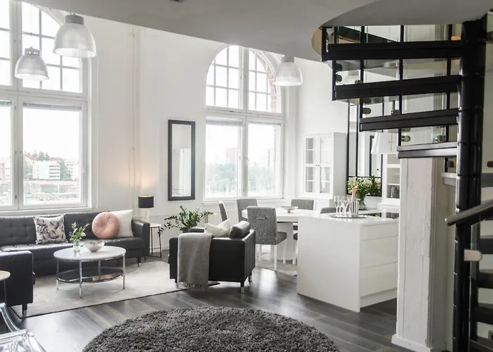 Upea Loftsuite, Jaervinaekymae, Wifi, Sauna & Apartament Tampere
