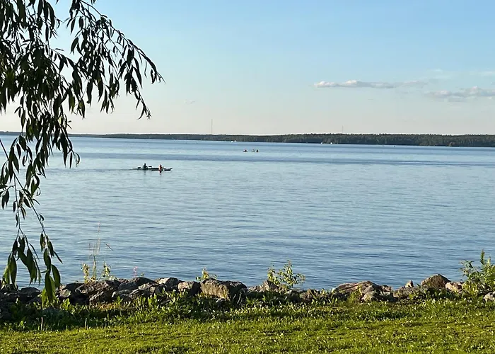 Apartament Upea Loftsuite, Jaervinaekymae, Wifi, Sauna & *