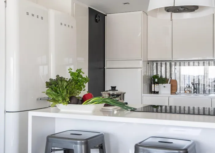 Apartament Upea Loftsuite, Jaervinaekymae, Wifi, Sauna & *